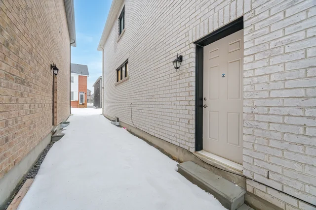 1420 Swallowtail Lane, Pickering - photo 66