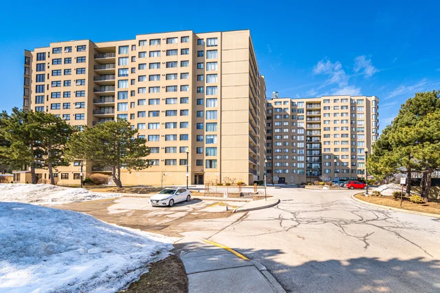 #1008-6500 Montevideo Road, Mississauga - photo 1