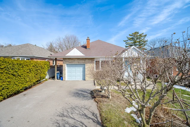 11 Greenmount Road, Etobicoke - photo 1