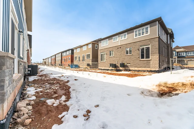 51 Brown Street, Erin - photo 31