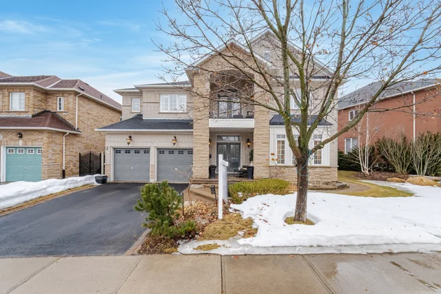 2518 Hemmford Drive, Oakville - photo 1