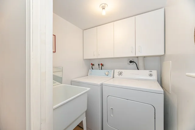 21 Acorn Avenue, Etobicoke - photo 32