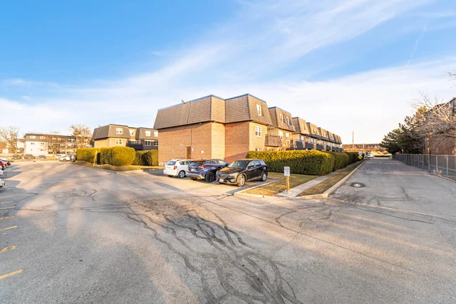 #223-580 Mary Street East, Whitby - photo 39