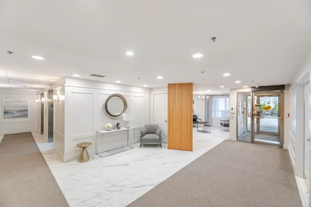#403-8026 Kipling Avenue, Woodbridge - photo 4