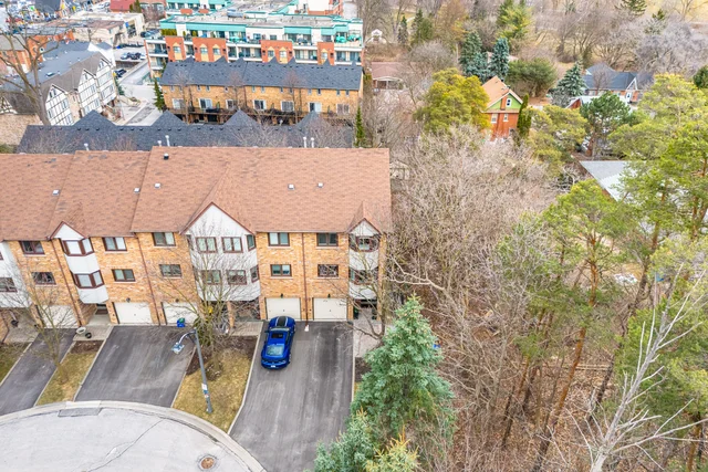 47 Old Firehall Lane, Woodbridge - photo 1