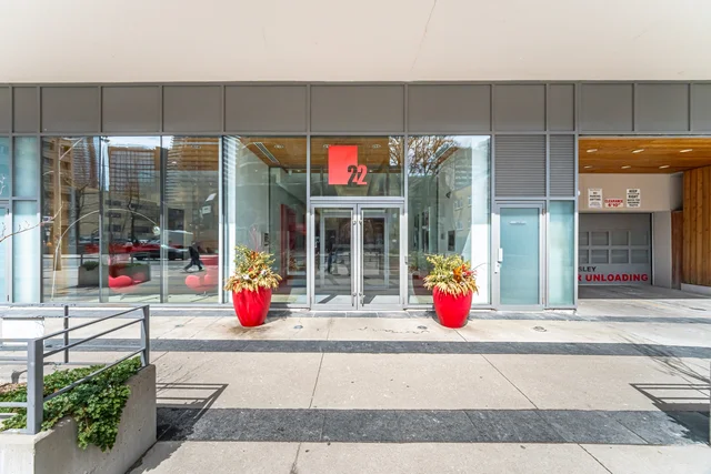#605-22 Wellesley Street East, Toronto - photo 2