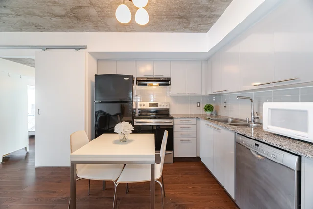 #605-22 Wellesley Street East, Toronto - photo 9