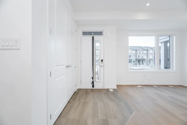 3242 Sixth Line, Oakville - photo 5
