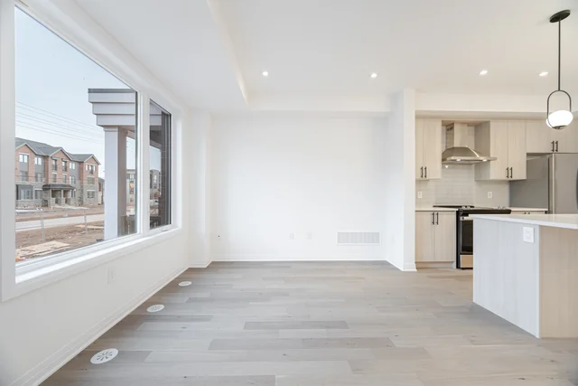 3242 Sixth Line, Oakville - photo 6