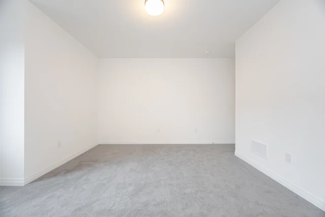 3242 Sixth Line, Oakville - photo 28