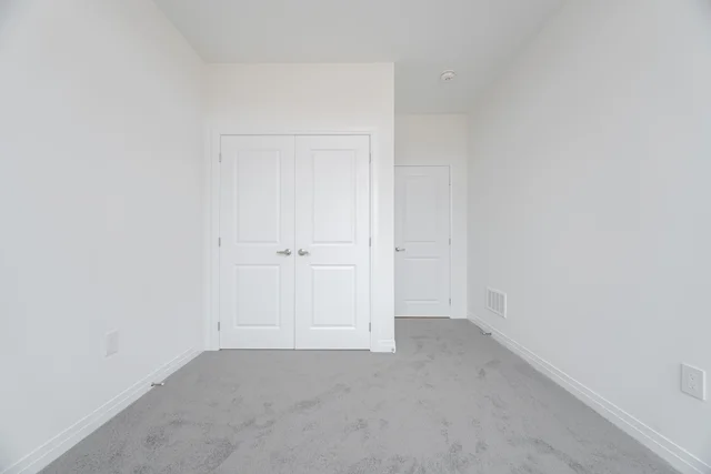 3242 Sixth Line, Oakville - photo 32