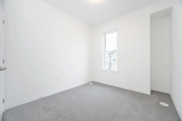 3242 Sixth Line, Oakville - photo 33