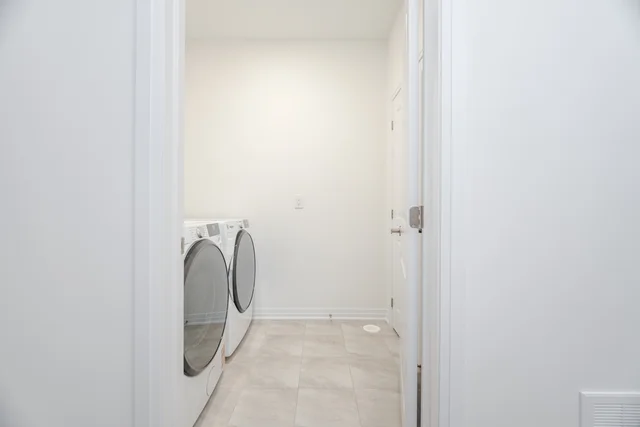 3242 Sixth Line, Oakville - photo 36