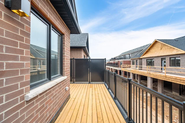 3242 Sixth Line, Oakville - photo 47