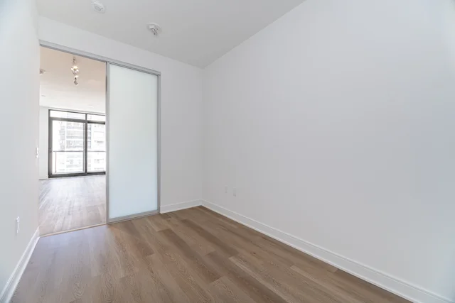 #712-86 Dundas Street West, Mississauga - photo 24