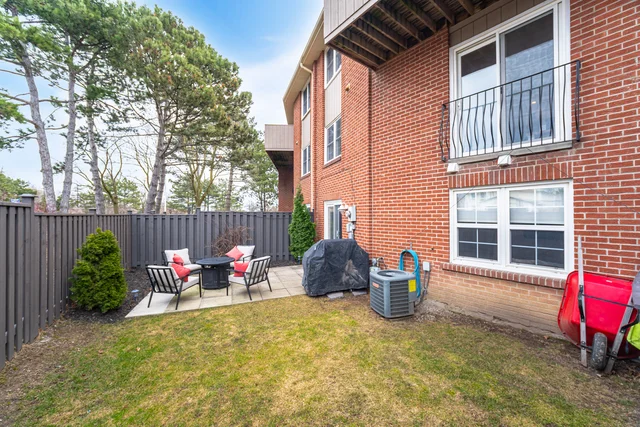 #190-1951 Rathburn Road East, Mississauga - photo 39