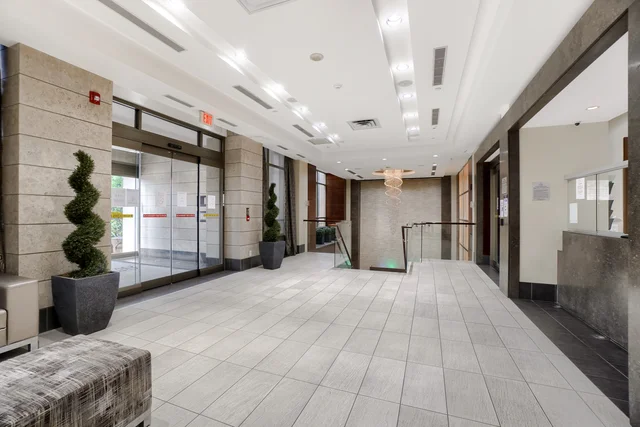 #2310-310 Burnhamthorpe Road West, Mississauga - photo 5