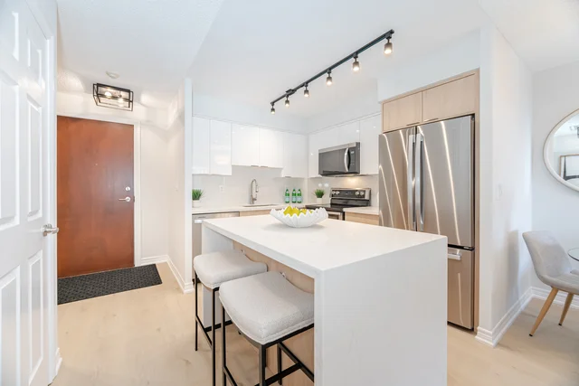 #2310-310 Burnhamthorpe Road West, Mississauga - photo 15