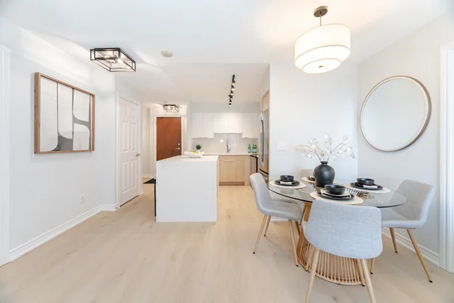 #2310-310 Burnhamthorpe Road West, Mississauga - photo 16