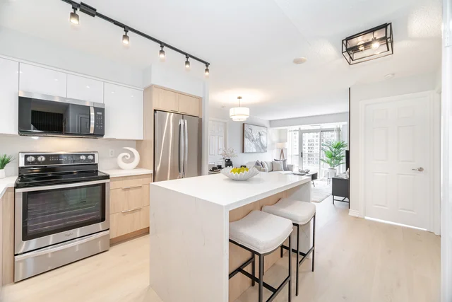 #2310-310 Burnhamthorpe Road West, Mississauga - photo 19
