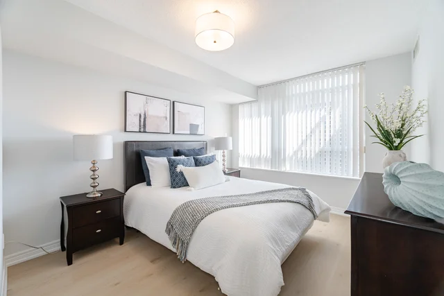 #2310-310 Burnhamthorpe Road West, Mississauga - photo 25