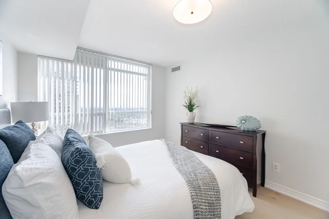 #2310-310 Burnhamthorpe Road West, Mississauga - photo 26