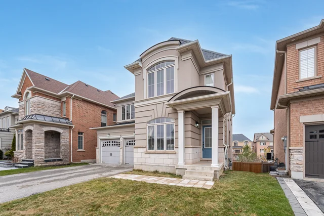 38 Junetown Circle, Brampton - photo 2