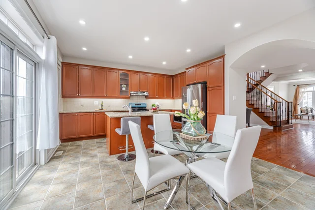 38 Junetown Circle, Brampton - photo 12
