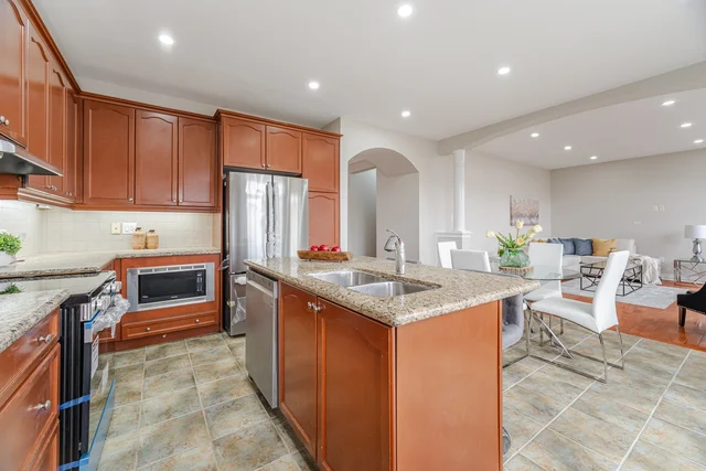 38 Junetown Circle, Brampton - photo 14