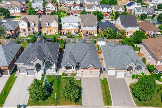 1740 Angus Street, Innisfil - photo 1