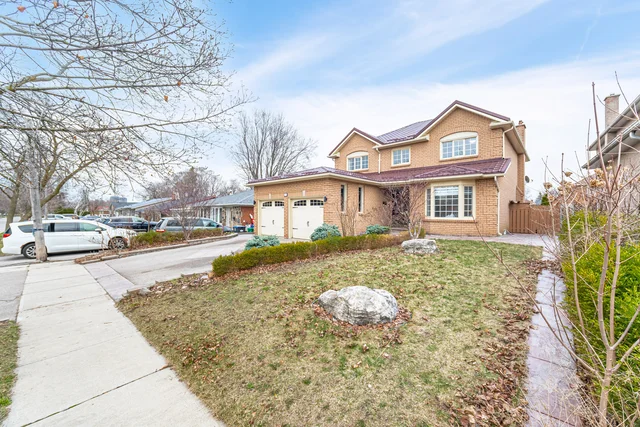 47 Burgby Avenue, Brampton - photo 12