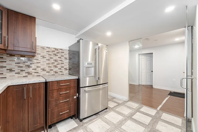 47 Burgby Avenue, Brampton - photo 56