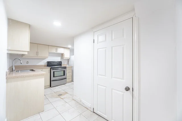 47 Burgby Avenue, Brampton - photo 63