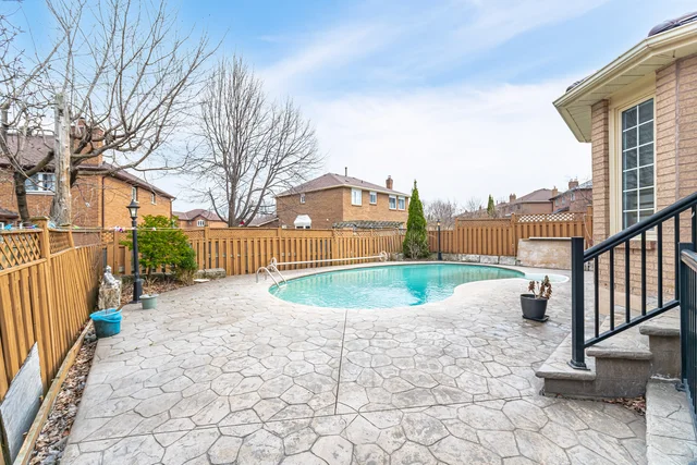 47 Burgby Avenue, Brampton - photo 72
