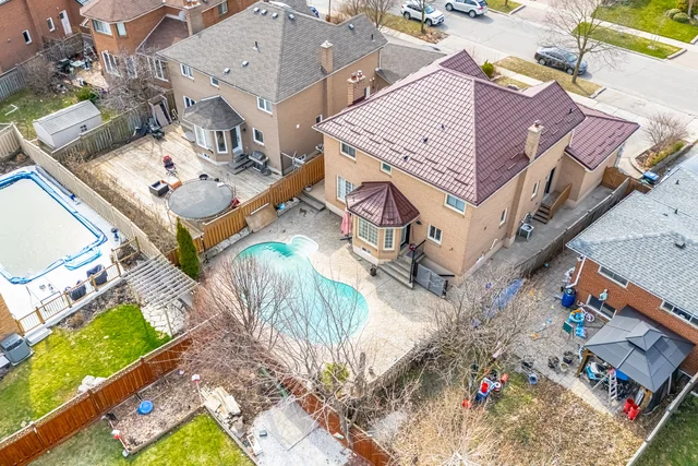 47 Burgby Avenue, Brampton - photo 80