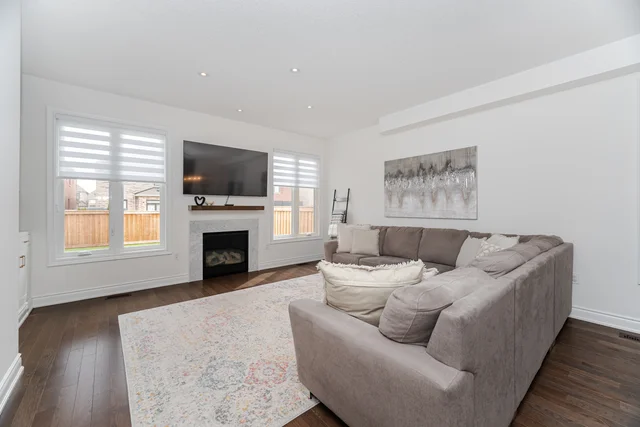 112 Bartram Crescent, Bradford - photo 13