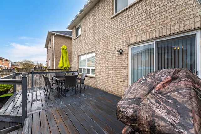 363 Edenbrook Hill Drive, Brampton - photo 43
