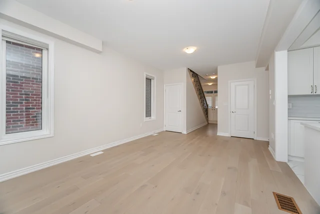 50 Prudhoe Terrace, Barrie - photo 9
