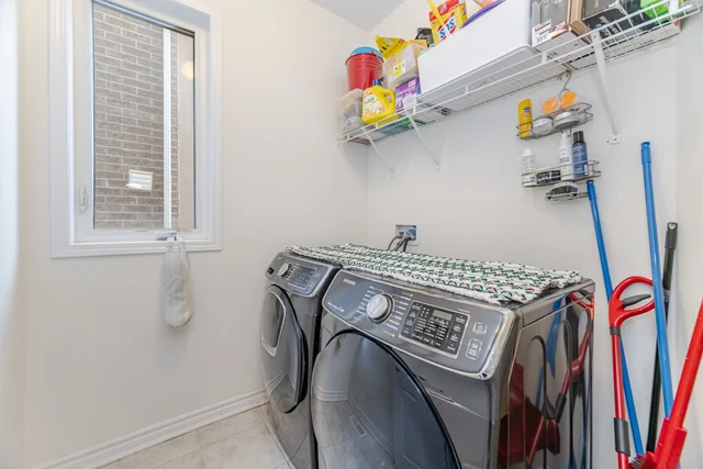 1419 Chretien Street, Milton - photo 28