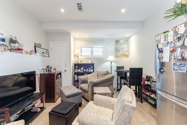 1419 Chretien Street, Milton - photo 57
