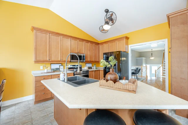 39 Aylesworth Avenue, Courtice - photo 13