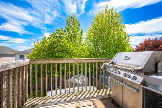 39 Aylesworth Avenue, Courtice - photo 18