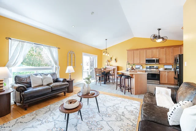 39 Aylesworth Avenue, Courtice - photo 25