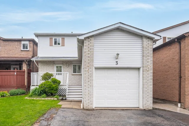 3 Chalmers Crescent, Ajax - photo 1