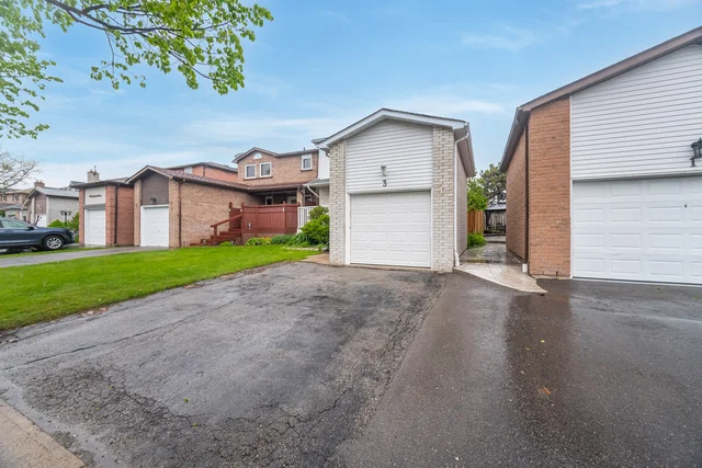 3 Chalmers Crescent, Ajax - photo 4