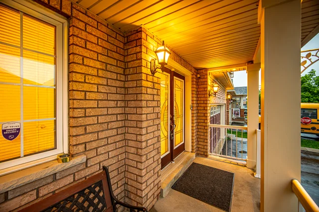 77 Milkweed Crescent, Brampton - photo 13