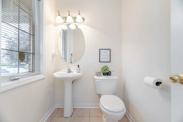 77 Milkweed Crescent, Brampton - photo 34