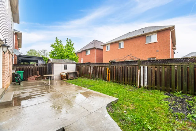 77 Milkweed Crescent, Brampton - photo 72