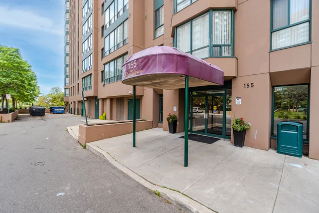 #704-155 Hillcrest Avenue, Mississauga - photo 2