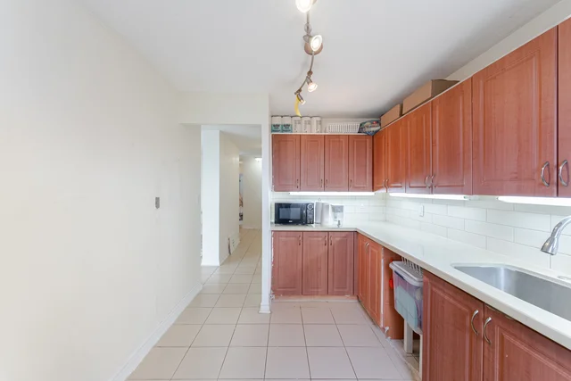 #704-155 Hillcrest Avenue, Mississauga - photo 9